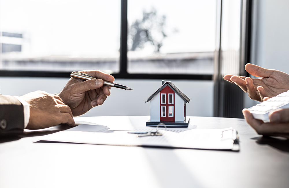 A rental company employee is calculating the cost for the custom